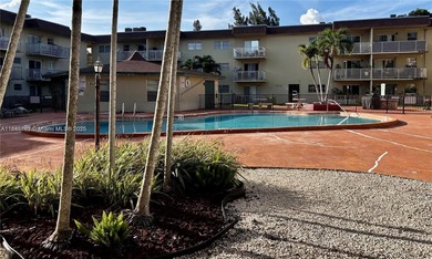 INVESTOR OPPORTUNITY!! Perfectly nestled within the Dadeland