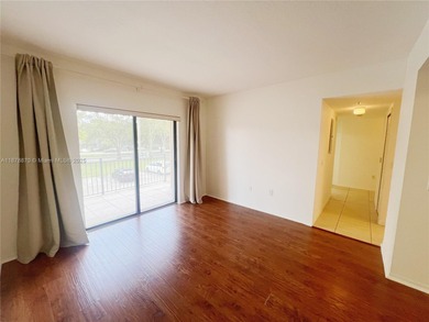 Keystone Courts community is centrally located on Fontainebleau