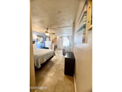 Beautiful and fully furnished condo at the sought after Ocean