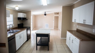 Welcome to your next chapter in Parkwood Family Community