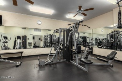 MOTIVATED OWNERS! Updated condo located on 5th floor in Popular