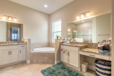 Live permanently in paradise in this stunning Intracoastal