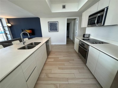 WATERFRONT CONDO -  & SHORT-TERM RENTAL. 3-bedroom, 3-bathroom