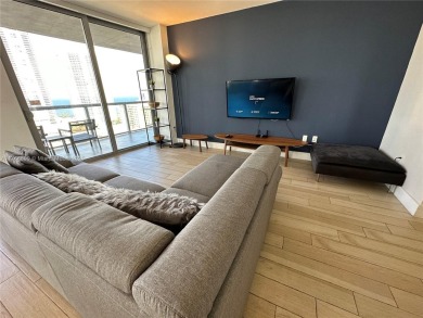 WATERFRONT CONDO -  & SHORT-TERM RENTAL. 3-bedroom, 3-bathroom