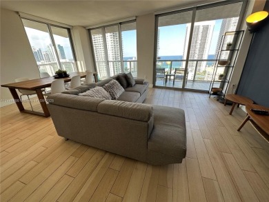 WATERFRONT CONDO -  & SHORT-TERM RENTAL. 3-bedroom, 3-bathroom