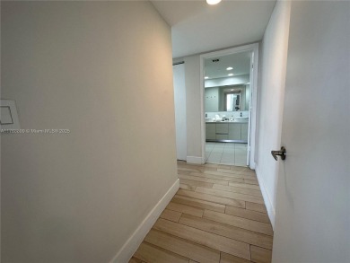 WATERFRONT CONDO -  & SHORT-TERM RENTAL. 3-bedroom, 3-bathroom