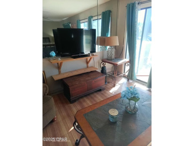 On Lake Powell- It is Florida's largest dune lake. Two Pools