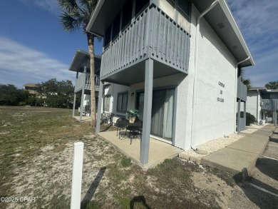 On Lake Powell- It is Florida's largest dune lake. Two Pools