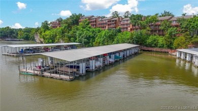 LARGE two bedroom condo that easily sleeps a big family. BIG and