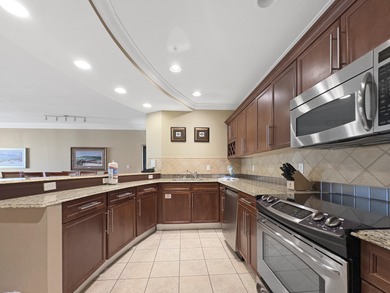 This 2BR/2BA + bunk room condo at Emerald Grande with stunning