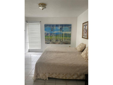 Location,location!!Centrally located 1/1 condo minutes from