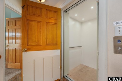 Welcome to It's Sunbelievable -- a big, well-loved beach house