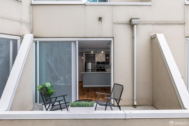 Perfect city residence in the North Waterfront neighborhood, a