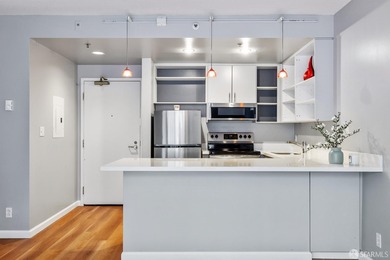 Perfect city residence in the North Waterfront neighborhood, a