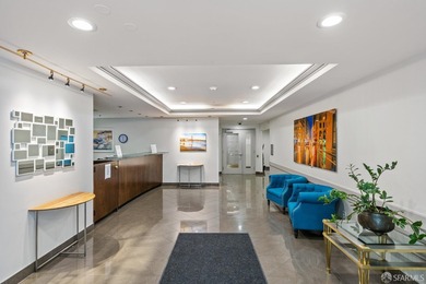 Perfect city residence in the North Waterfront neighborhood, a