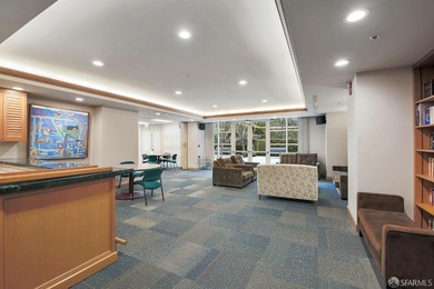 Perfect city residence in the North Waterfront neighborhood, a