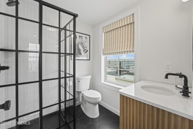 Welcome to The Hamilton, an exclusive oceanblock boutique