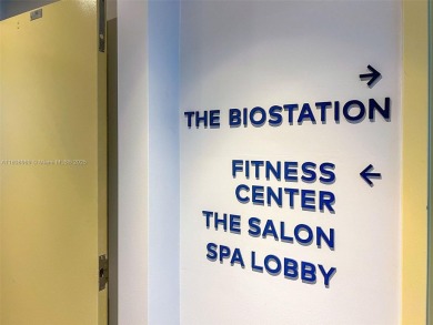 LARGEST OCEANVIEW TERRACE in building, space for large dining