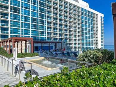 LARGEST OCEANVIEW TERRACE in building, space for large dining