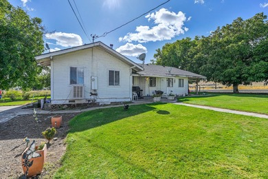 Welcome to your dream country retreat! This beautiful 38-acre