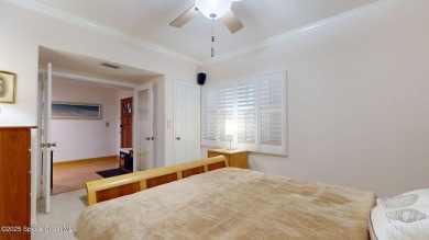 Direct waterfront luxury penthouse unit with spectacular views