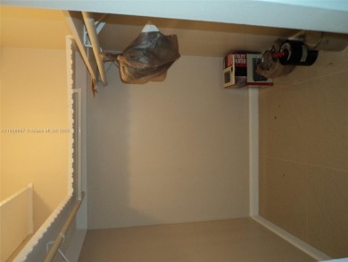 UPDATED 2/2 IN VERY GOOD CONDITION
PRESTIGIOUS BAY HARBOR