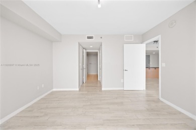 Spectacular luxury apartment located in one of Downtown Miami's