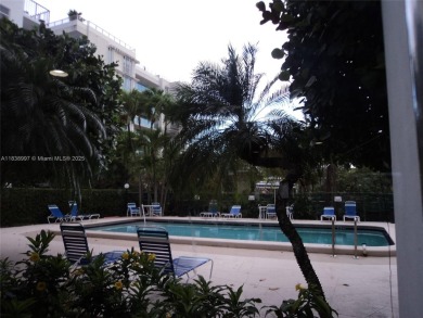 UPDATED 2/2 IN VERY GOOD CONDITION
PRESTIGIOUS BAY HARBOR