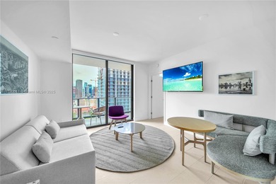 Enjoy the ultimate urban living experience in this stunning 1