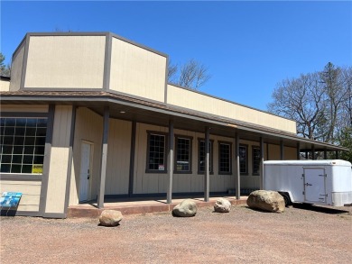 Dreaming of having your own business? This stunning lakeside