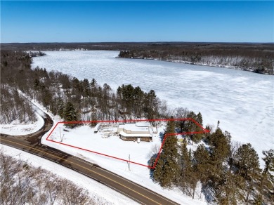 Dreaming of having your own business? This stunning lakeside