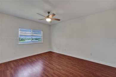 MOTIVATED SELLER! Move in ready 2 bed/2 bath condo in beautiful
