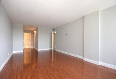 Nicely appointed condo East of US1 and on the water with visitor