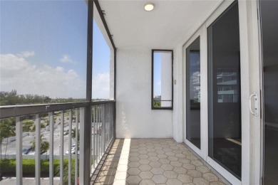 Nicely appointed condo East of US1 and on the water with visitor