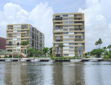 Nicely appointed condo East of US1 and on the water with visitor