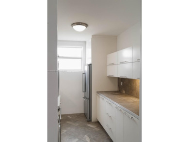 Perfectly located on iconic Lincoln Road minutes to Trader Joe's