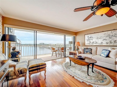 Breathtaking waterfront views of the Open Bay and Bayshore