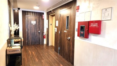 This charming one-bedroom condo is located in a well-maintained