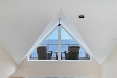 EXCLUSIVE, TRANQUIL, PRIVATE AND AN ISLAND (TIDY ISLAND) YOU CAN