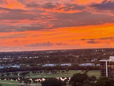 RARE, BEAUTIFUL RENOVATED OPEN 3 BREDROOM, 2 BATHROOM, CORNER