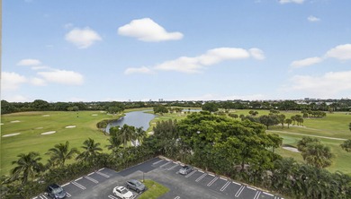 RARE, BEAUTIFUL RENOVATED OPEN 3 BREDROOM, 2 BATHROOM, CORNER