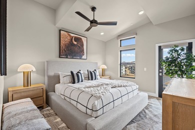 This beautiful, modern, well-appointed condo offers a clean