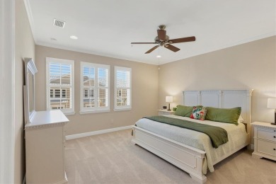 Motivated Sellers! FURNISHED 3 BED 3 BATH TOWNHOME WITH PRIVATE