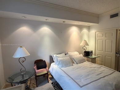 SPACIOUS & CHARMING 2BEDROOM/2BATH RESIDENCE IN MEDITERRANEAN