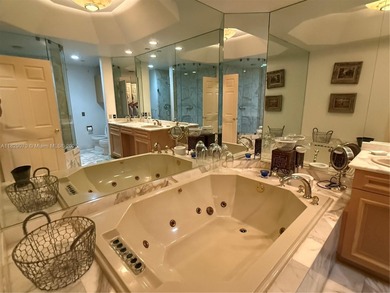 SPACIOUS & CHARMING 2BEDROOM/2BATH RESIDENCE IN MEDITERRANEAN