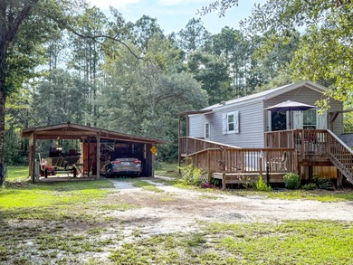 Charming Cottage on Over an Acre - Escape to peaceful living