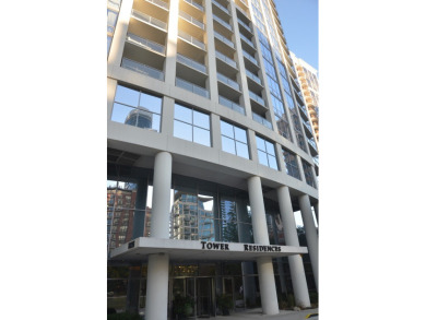 Ready to move-in, like new, one bedroom + den condo on 32nd