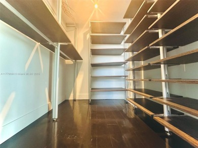 Excellent investment! Stunning fully renovated 2-bedroom