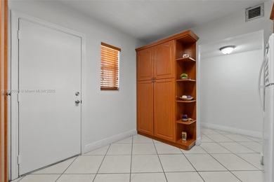 Beautiful 3-bedroom, 2-bathroom apartment featuring spacious and
