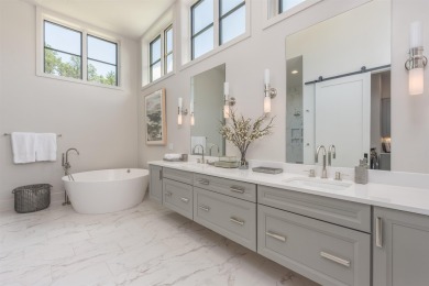 You'll find classic elegance in this transitional-style lake